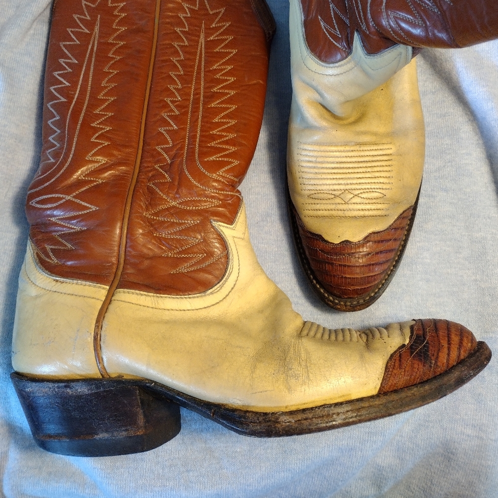 Vintage Tony Lama leather and lizard cowboy boots women's size 7.5